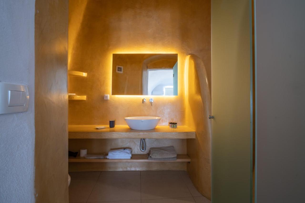 On The Cliff Hotel Fira  Bagian luar foto