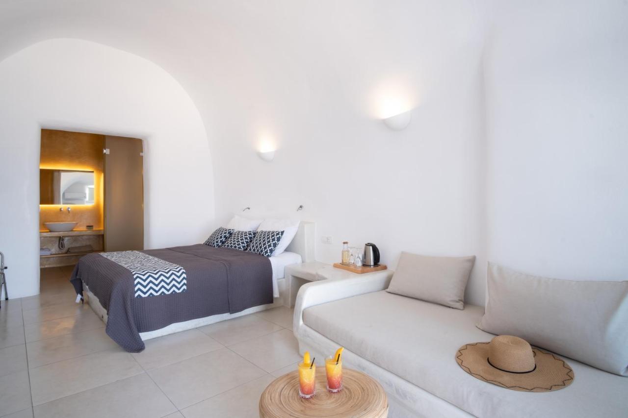 On The Cliff Hotel Fira  Bagian luar foto