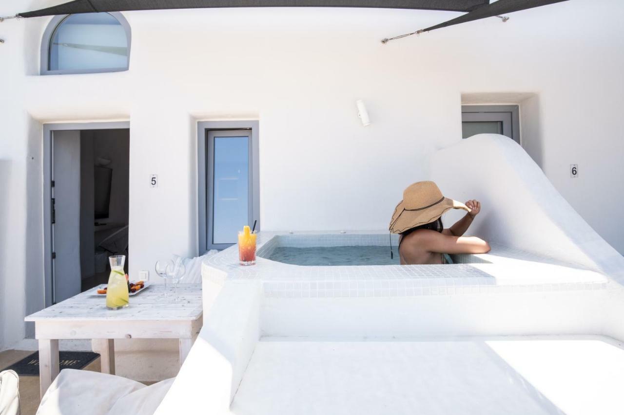 On The Cliff Hotel Fira  Bagian luar foto