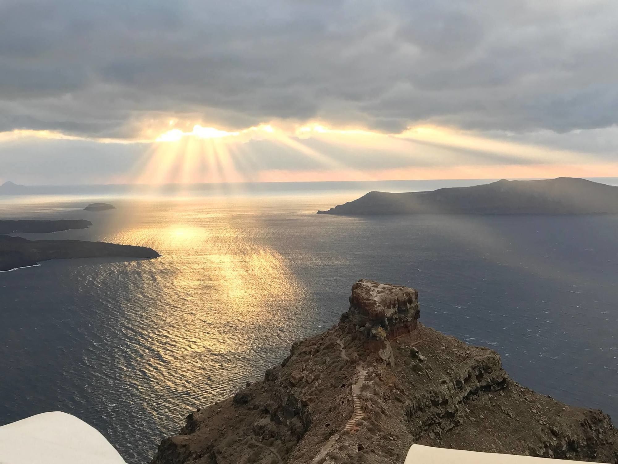 On The Cliff Hotel Fira  Bagian luar foto